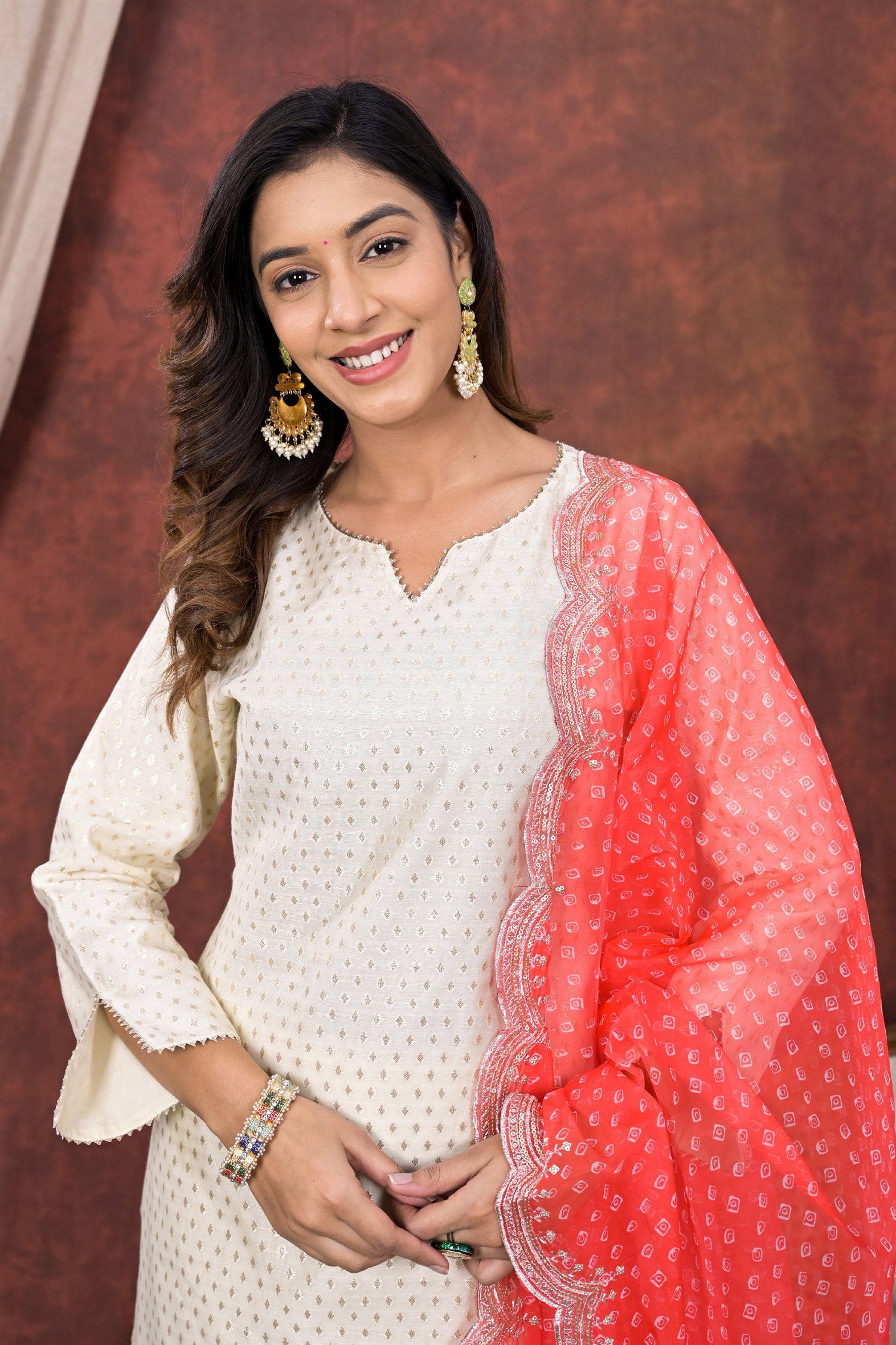 Graceful White Chanderi Kurta Pant Set with Peach Chiffon Dupatta