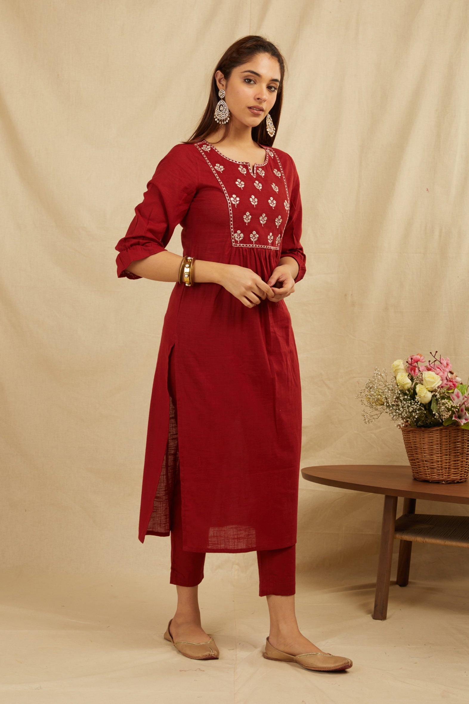 Stylish Maroon Cotton Zari Kurta Set (No Dupatta)
