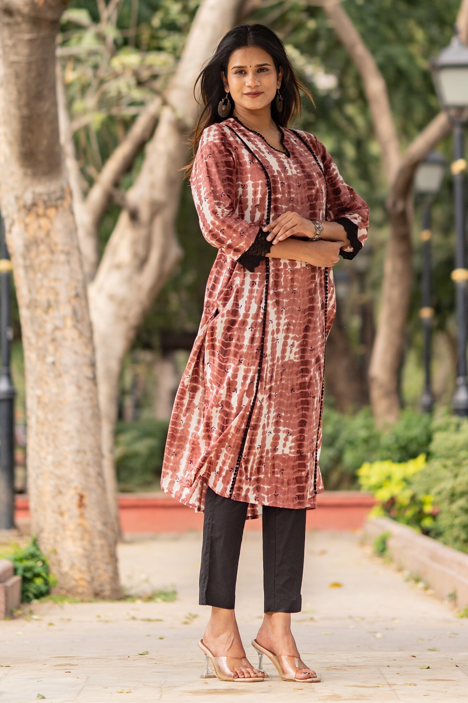 Maroon Tie Dye Spiral Print Cotton Kurta Pants Set