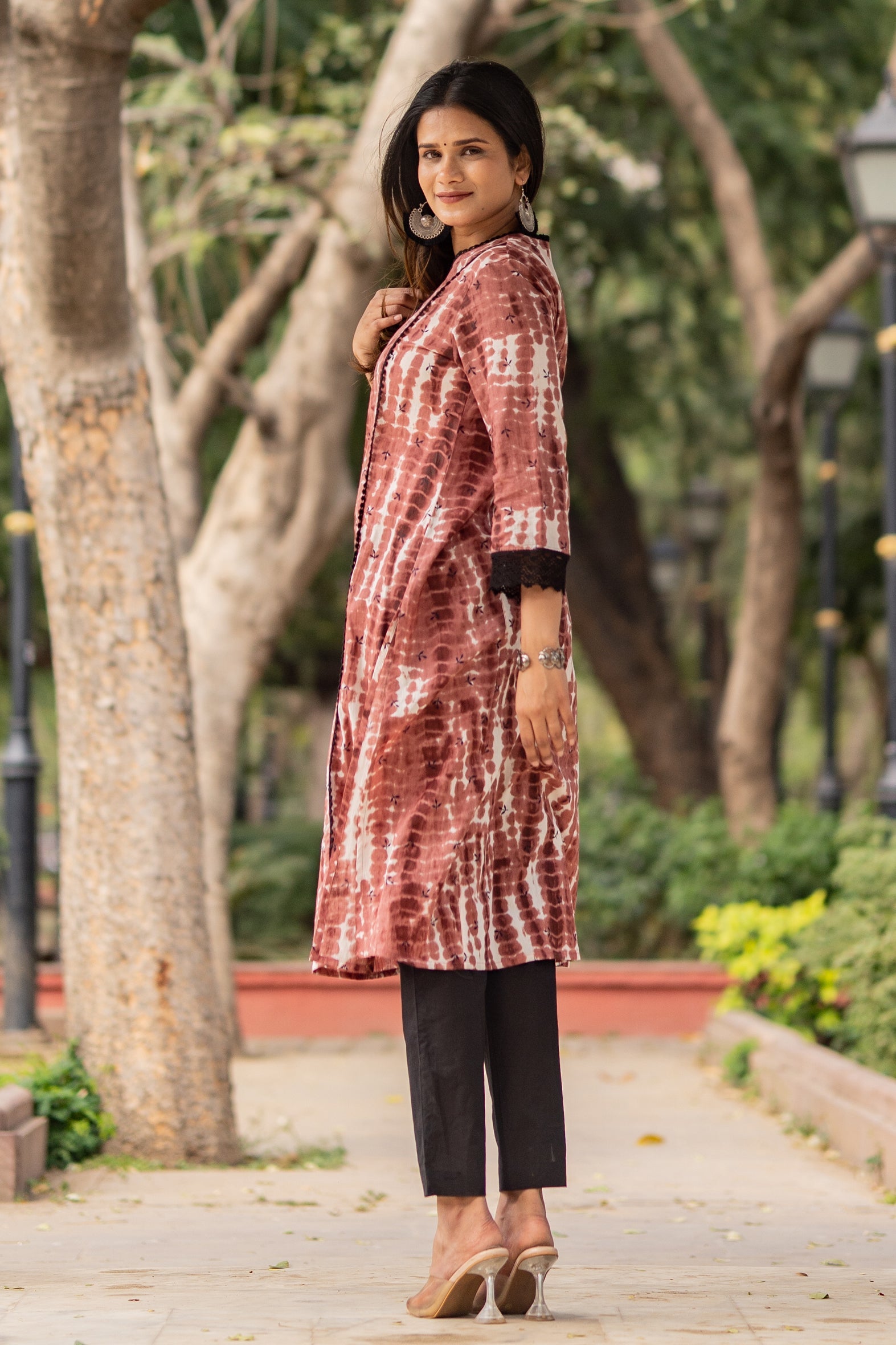Maroon Tie Dye Spiral Print Cotton Kurta Pants Set