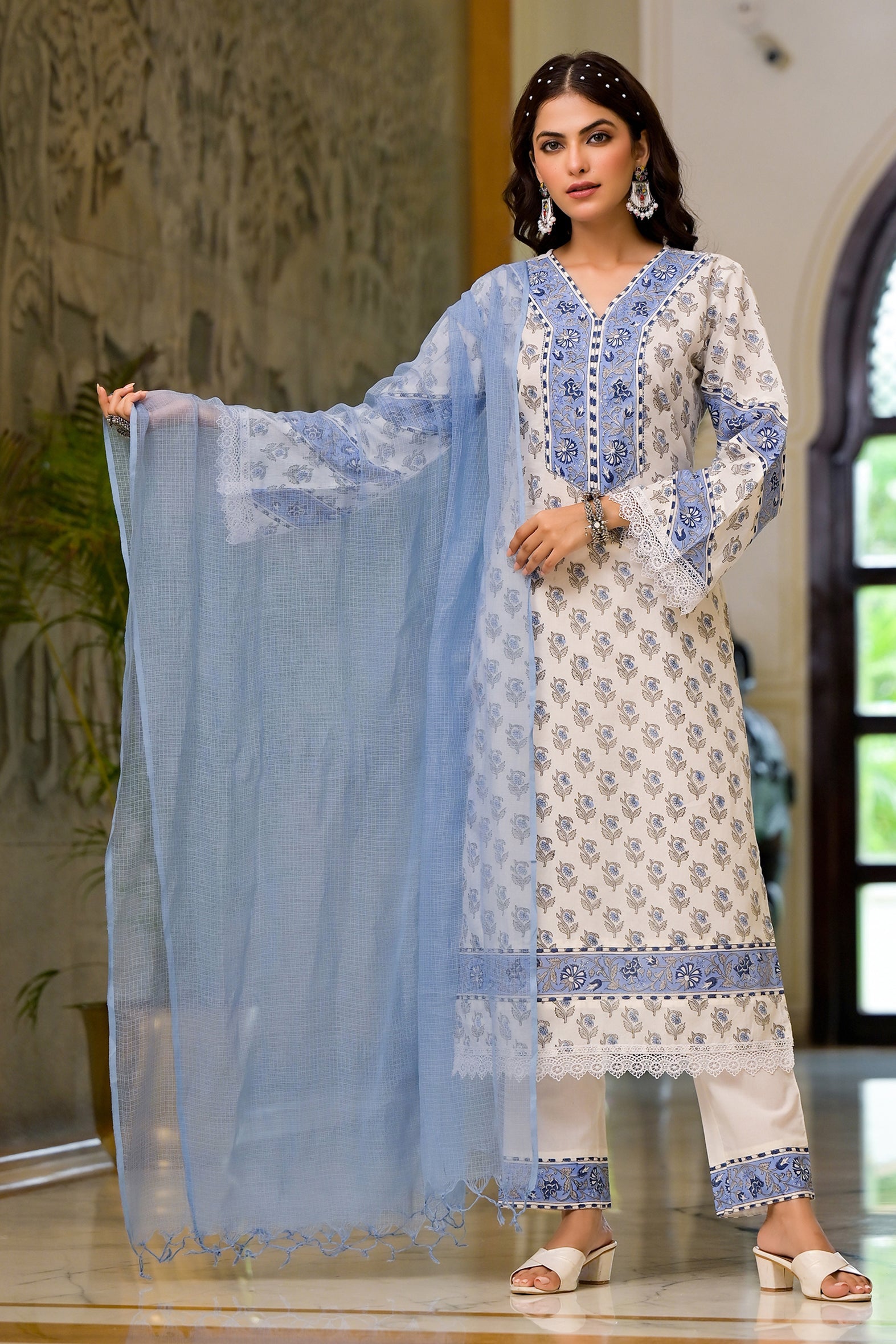 Blue and White Cotton Mughal Floral Block Printed Kurta Pant Set With Dupatta
