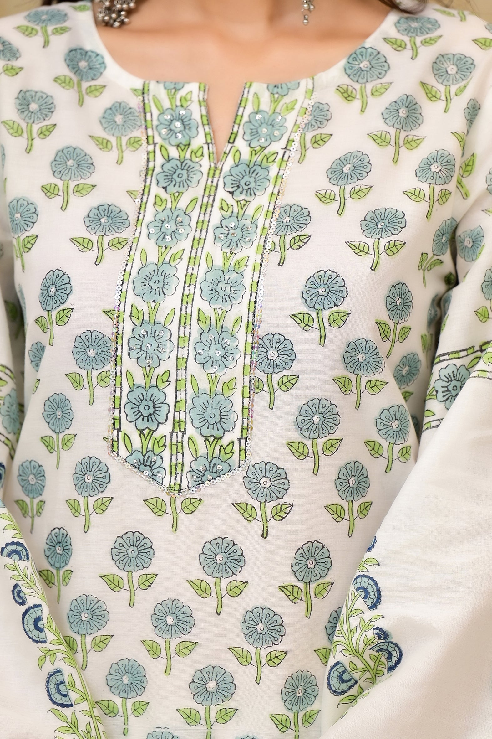 White Cotton Mughal Blue Floral Block Printed Kurta Pant Set With Dupatta