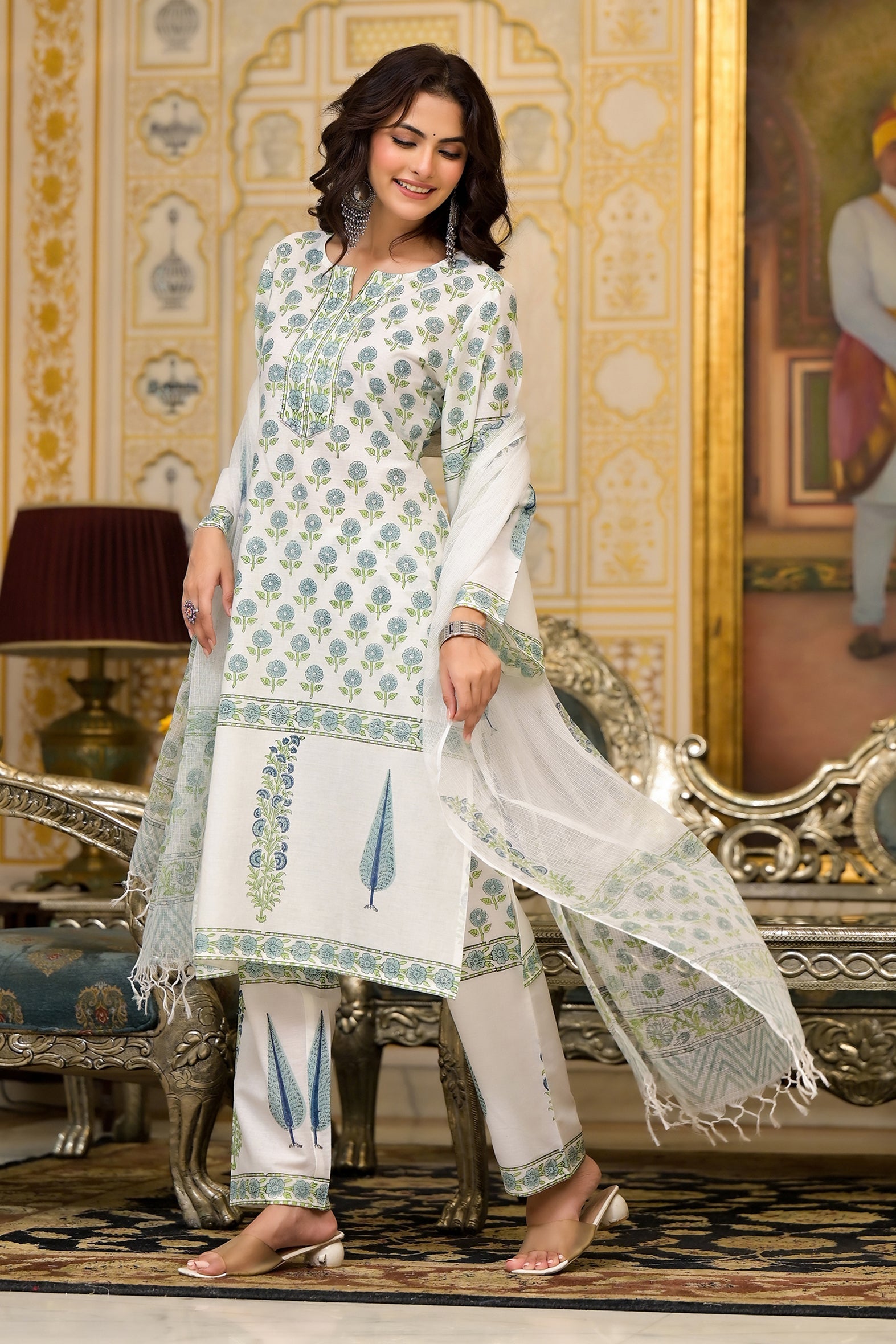White Cotton Mughal Blue Floral Block Printed Kurta Pant Set With Dupatta