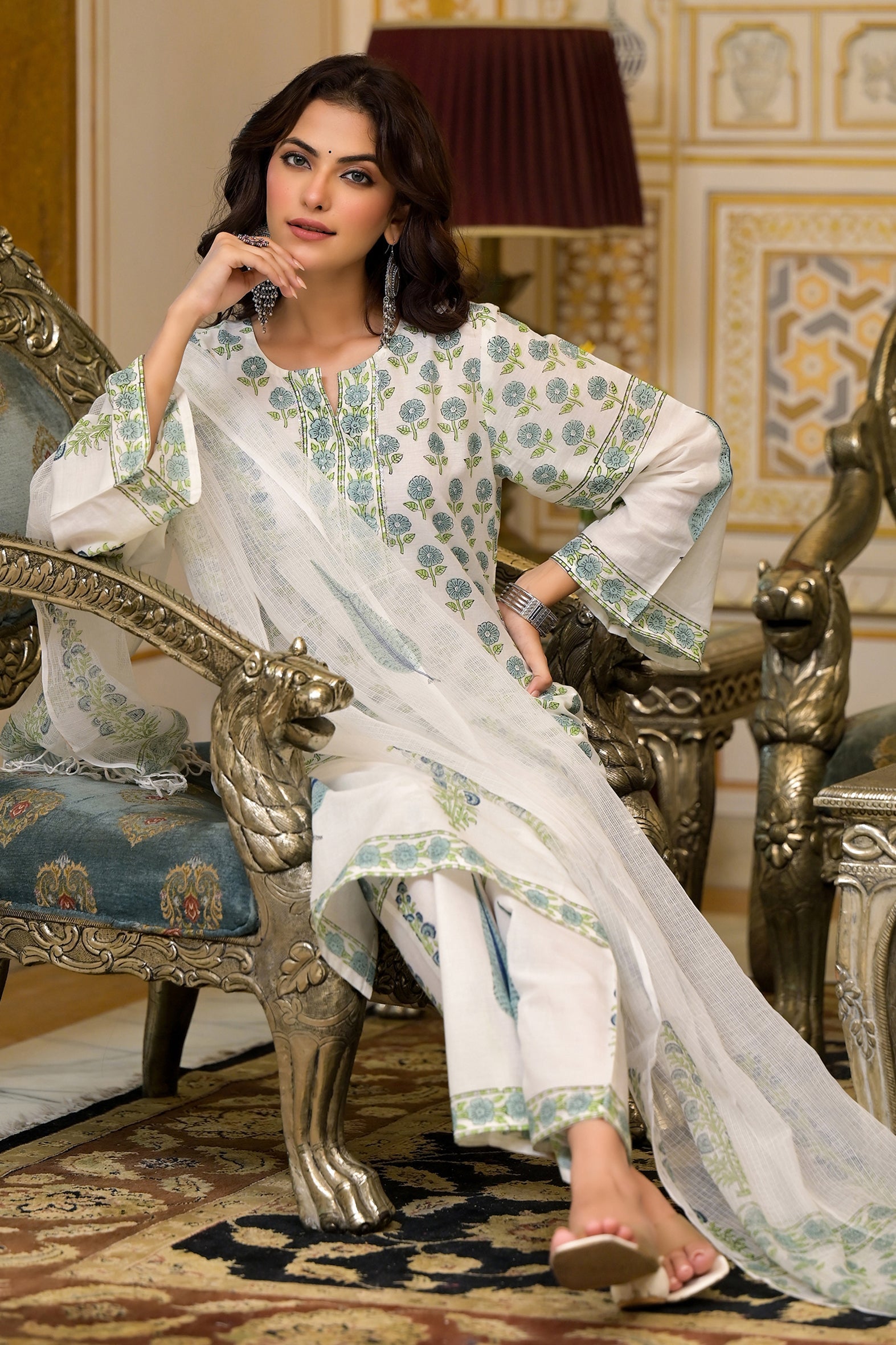White Cotton Mughal Blue Floral Block Printed Kurta Pant Set With Dupatta
