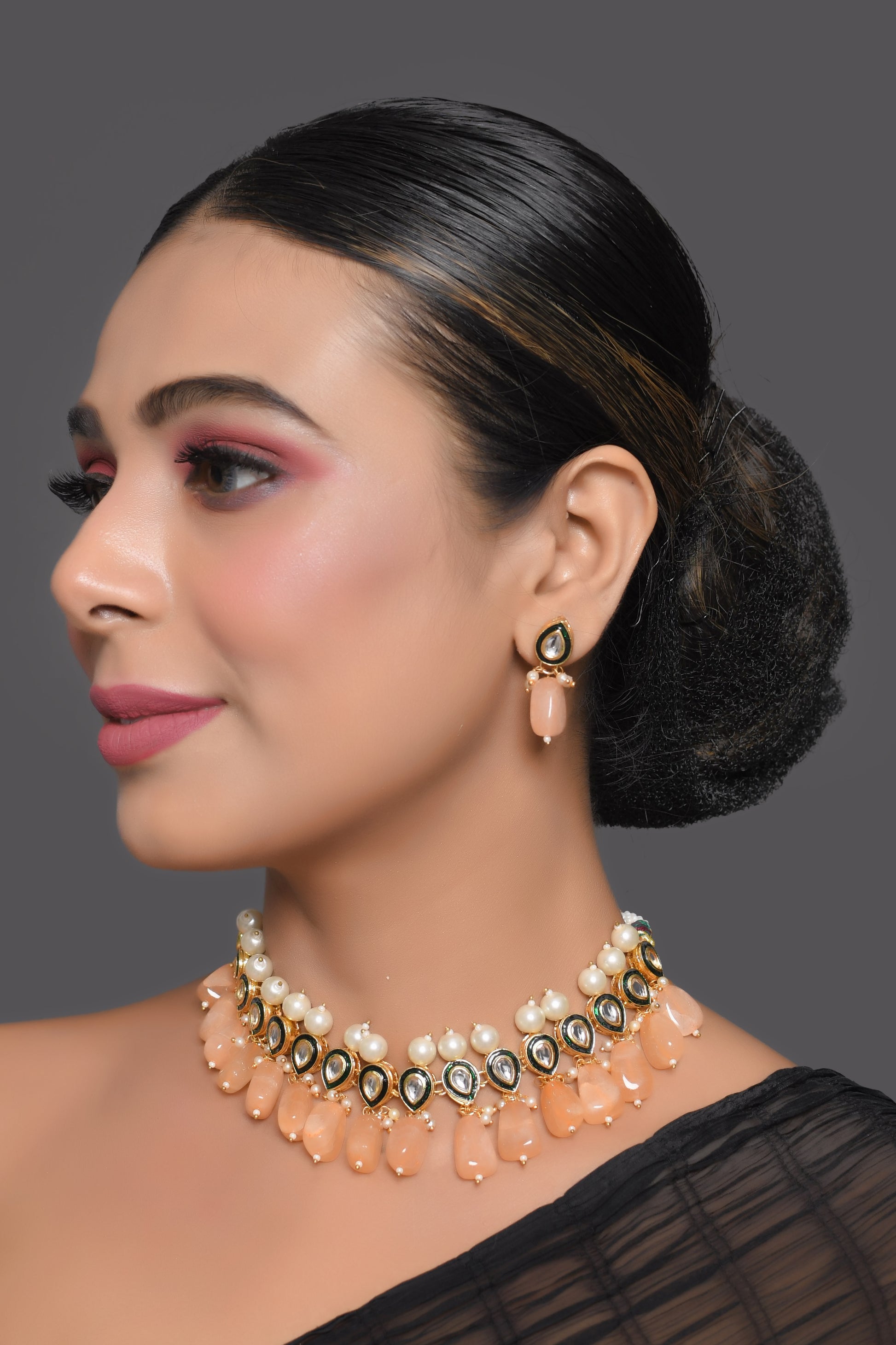 Kundan Necklace Set with Pearls and Peach Drops