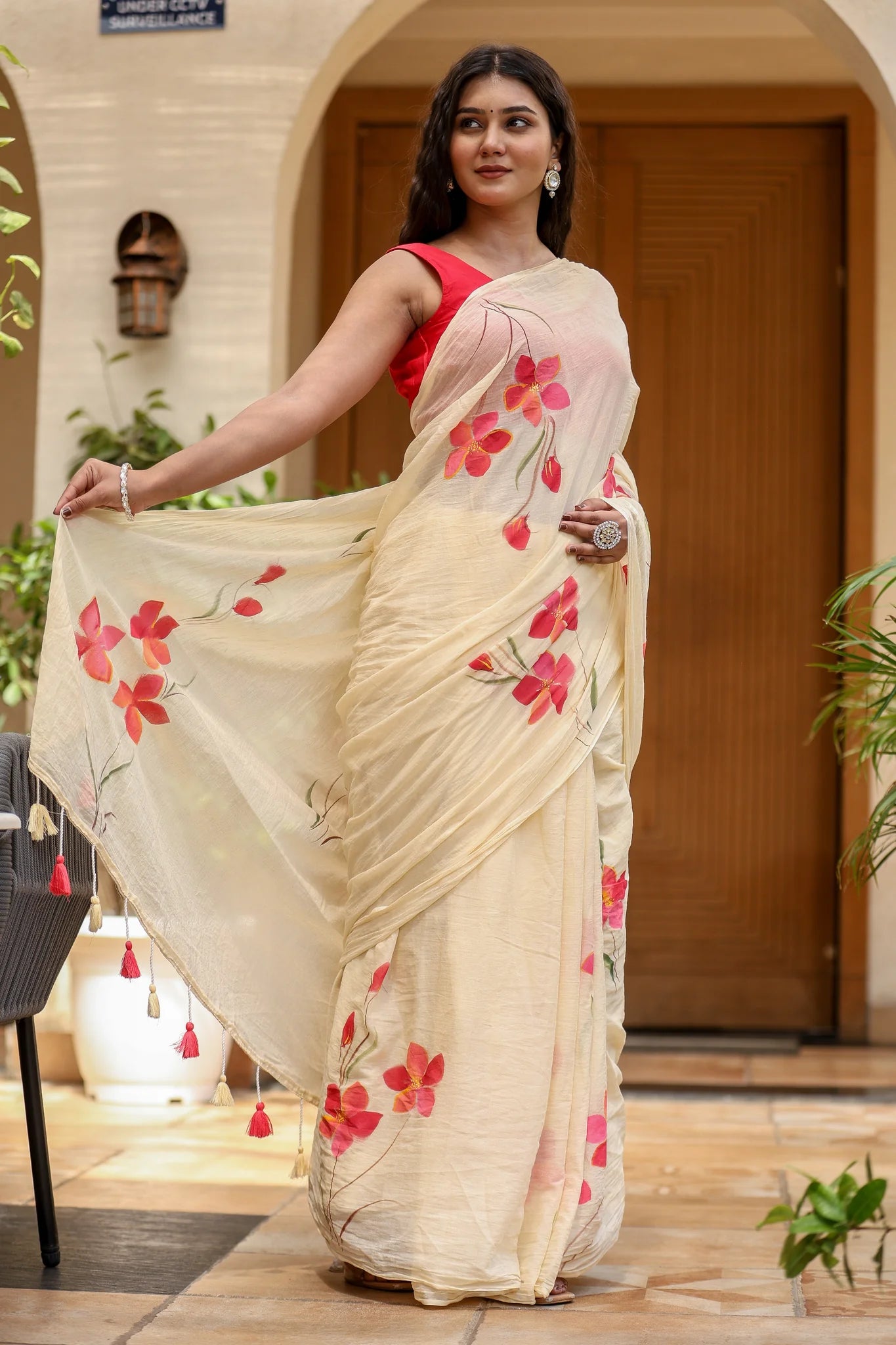 Timeless Ivory Creme Mul Cotton Handpainted Coral Pink Floral Saree
