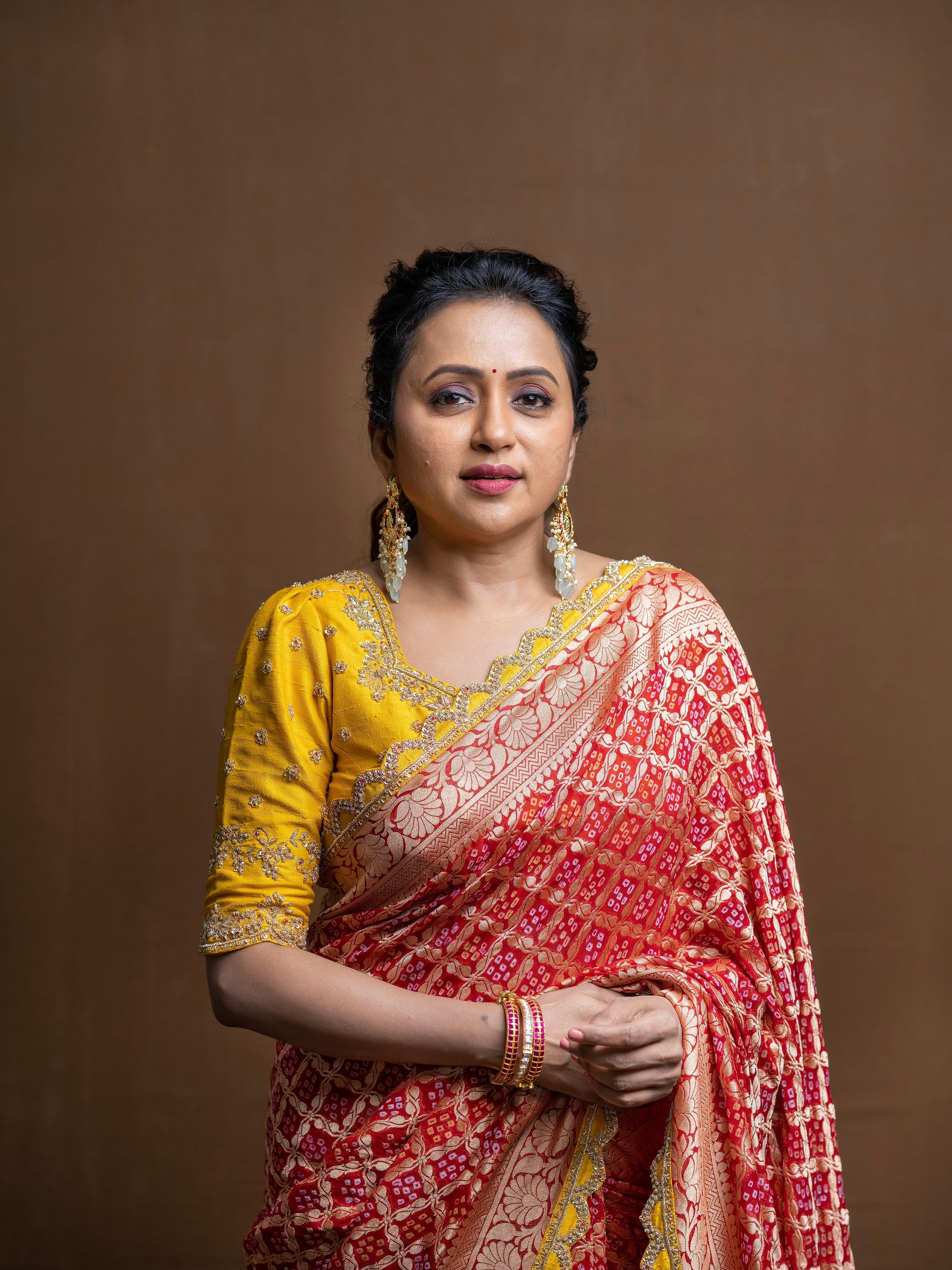 Red Georgette Banarasi Saree Yellow Zardosi Border Cutdana Blouse