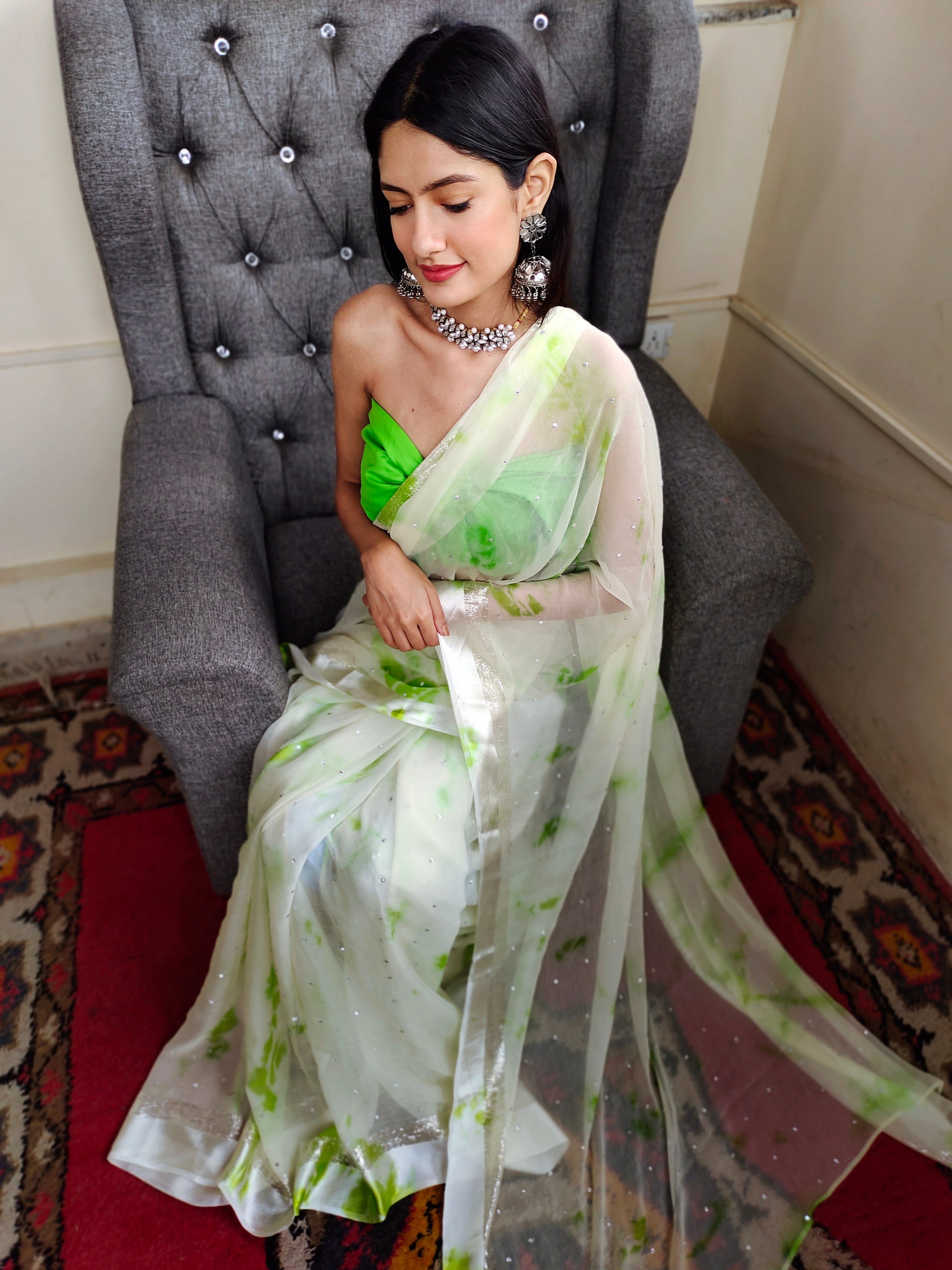Attractive Green White Shibori Chiffon Saree Satin Border