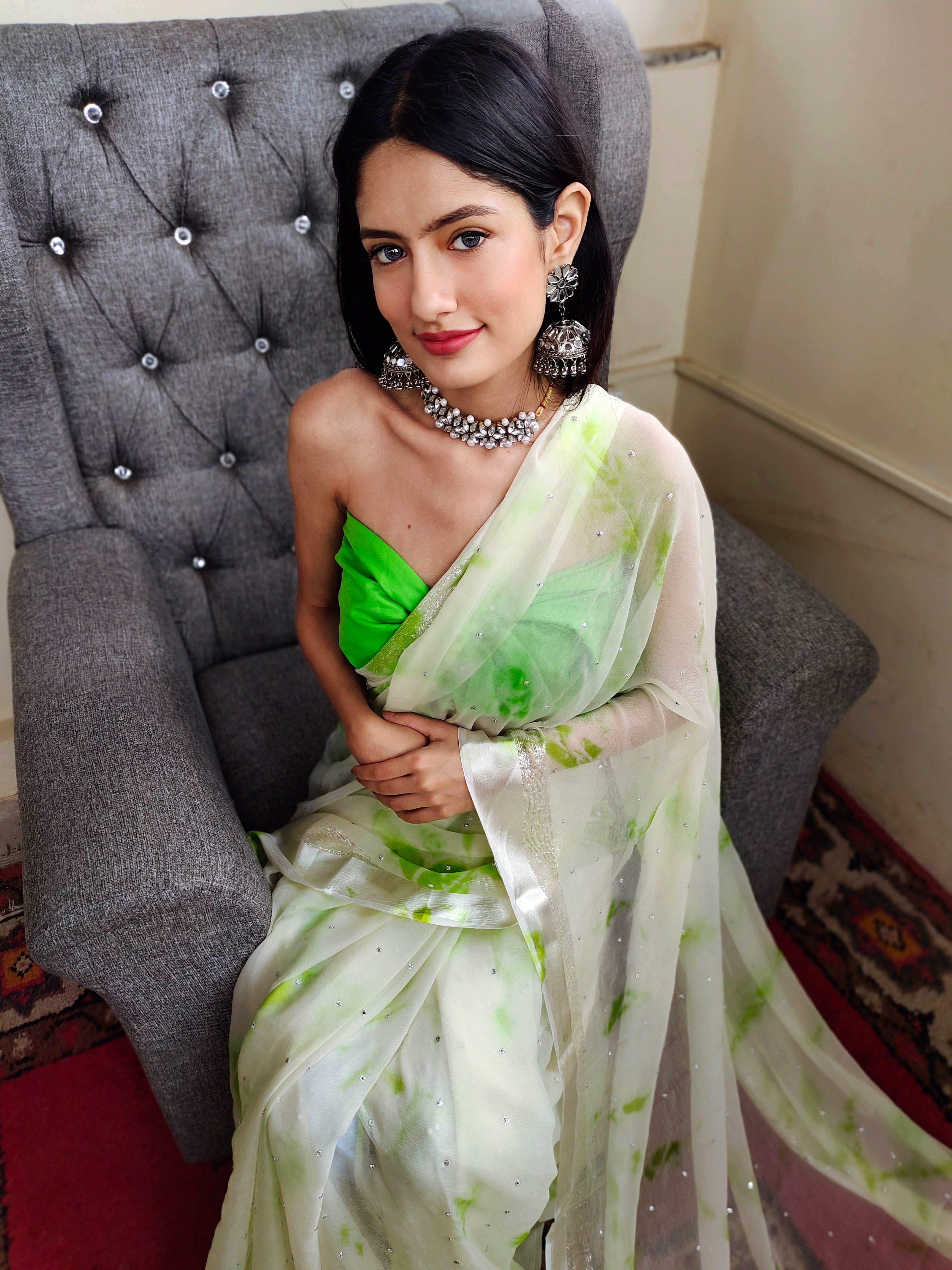 Attractive Green White Shibori Chiffon Saree Satin Border