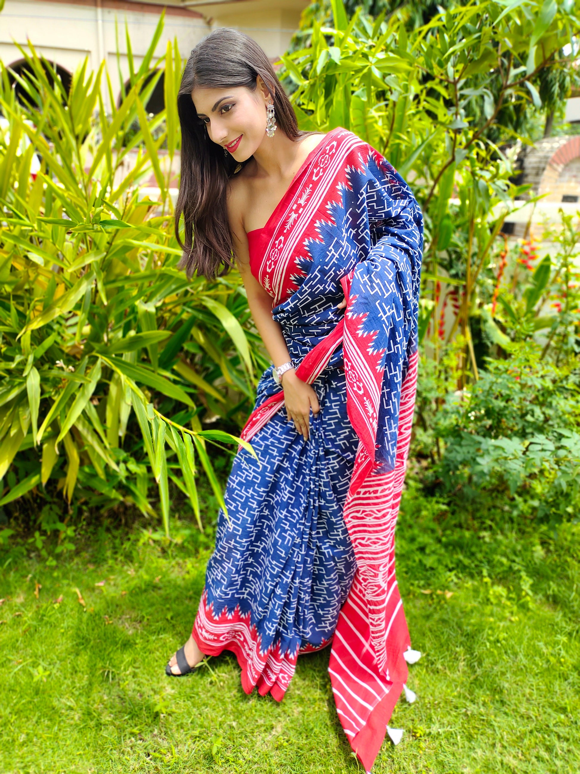 Classy Royal Blue Cotton Saree Red Border Handblock Print