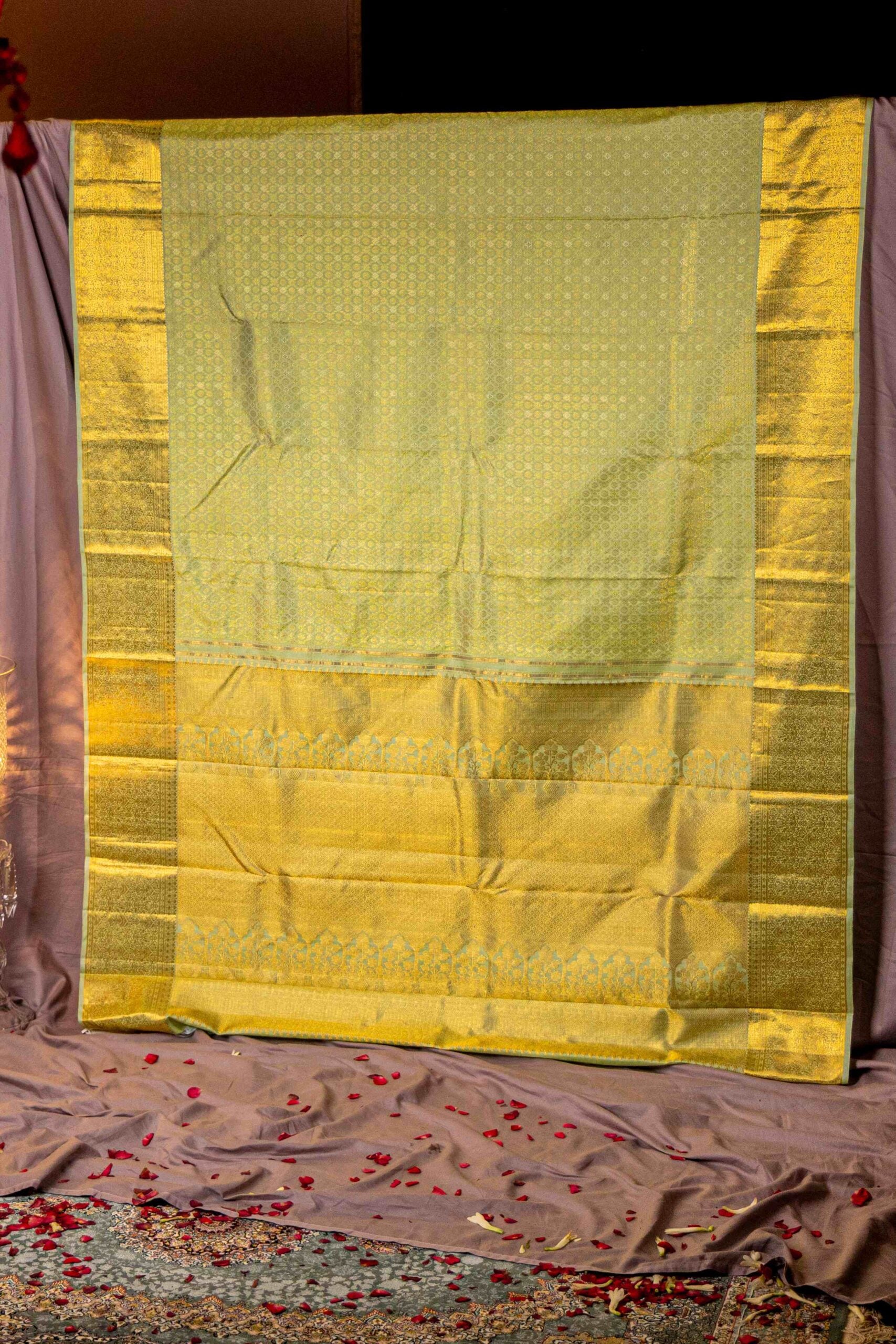 Sea Green Kanchi Silk Saree Droplet Motif Zari Weave
