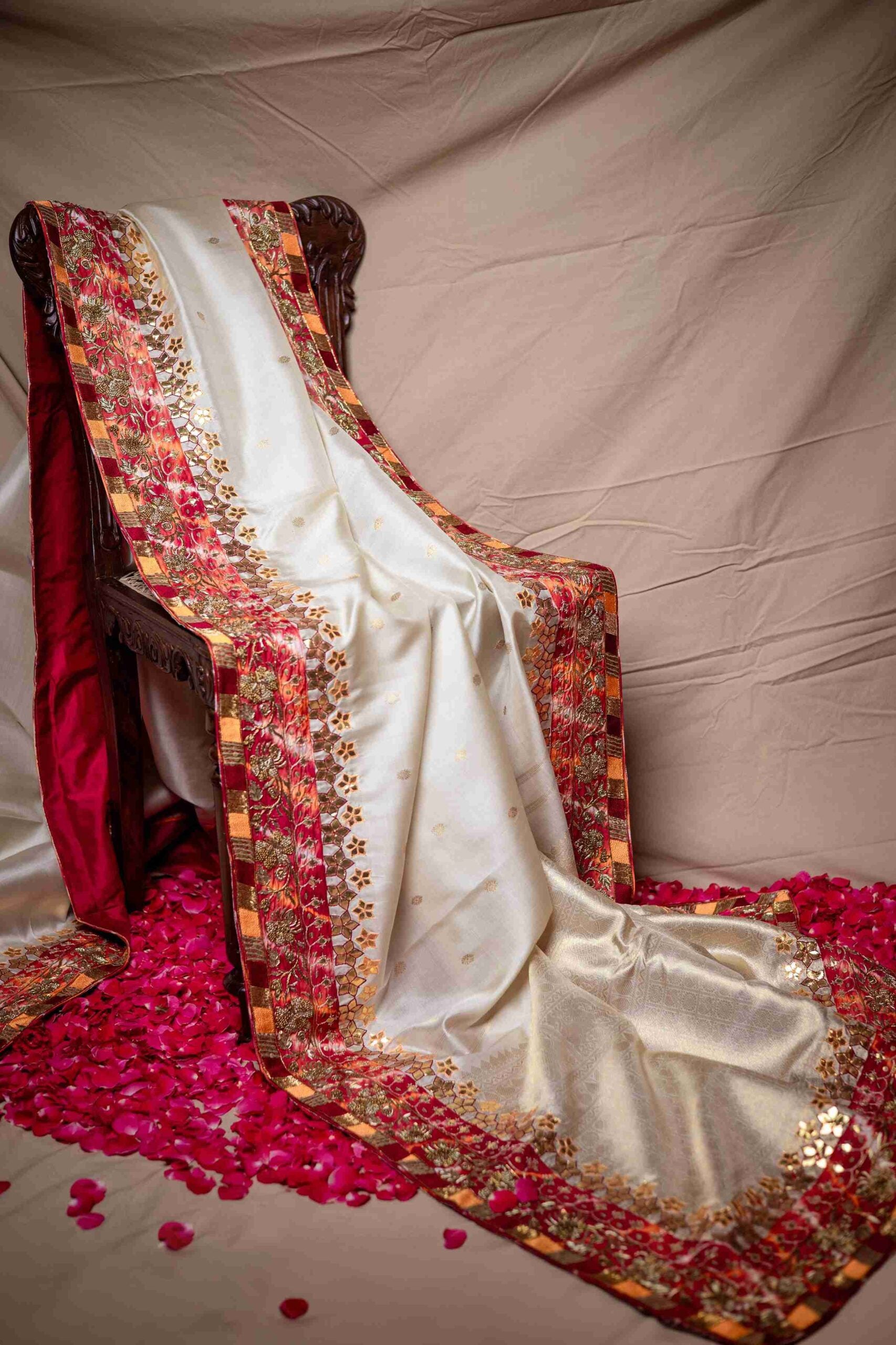Ivory Kanjeevaram Silk Talamralu Cheera Saree Tie-Dye Zardosi Gotta