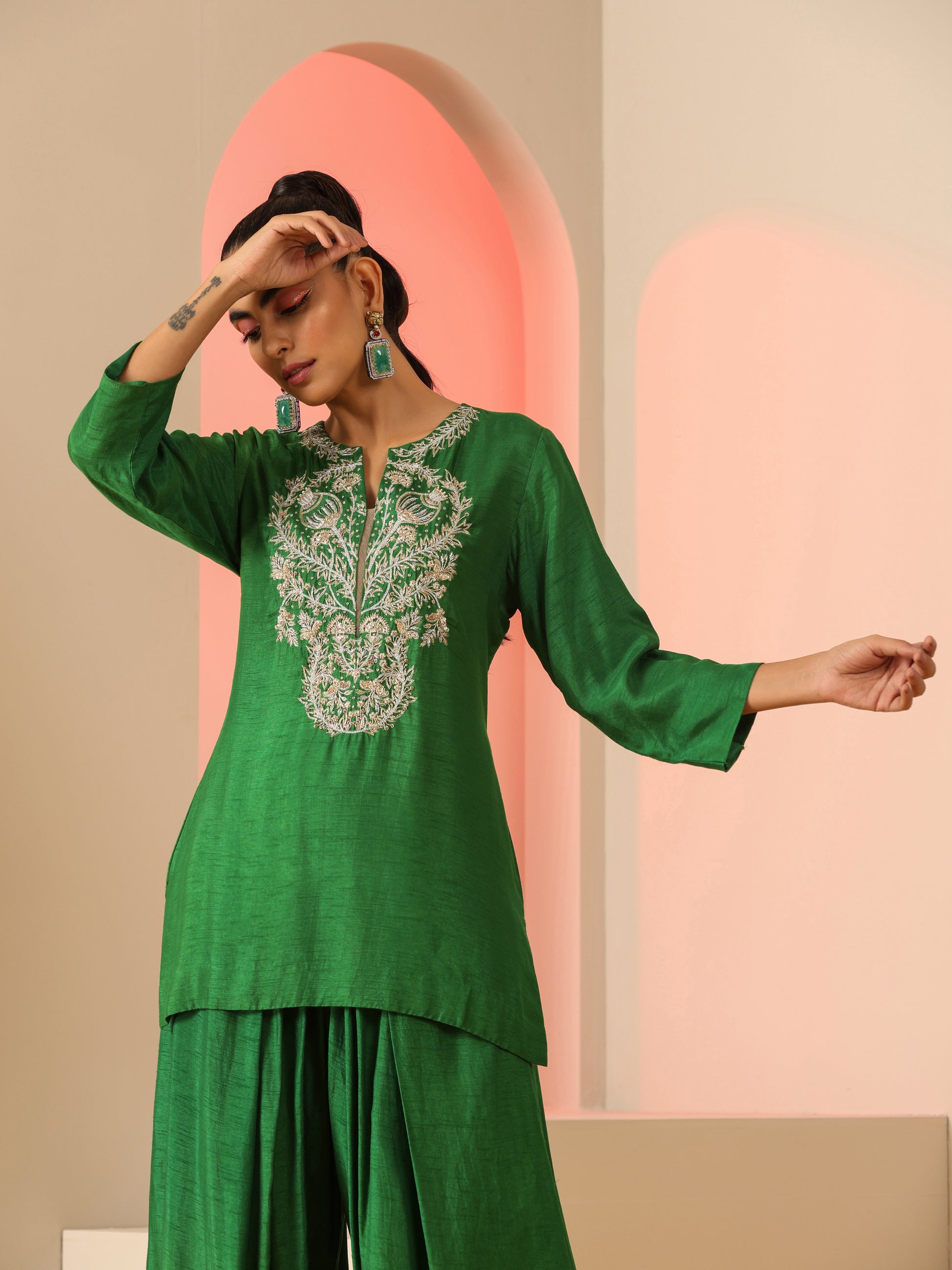 Green Dola Silk Zardozi Neck Kurta Salwar Pants Set