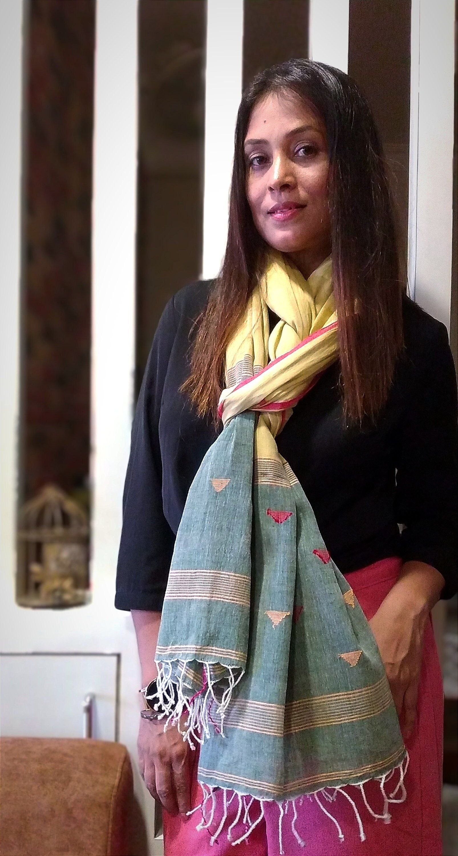 Samira Yellow & Blue Handwoven Muslin Cotton Jamdani Stole - Geometric Stole