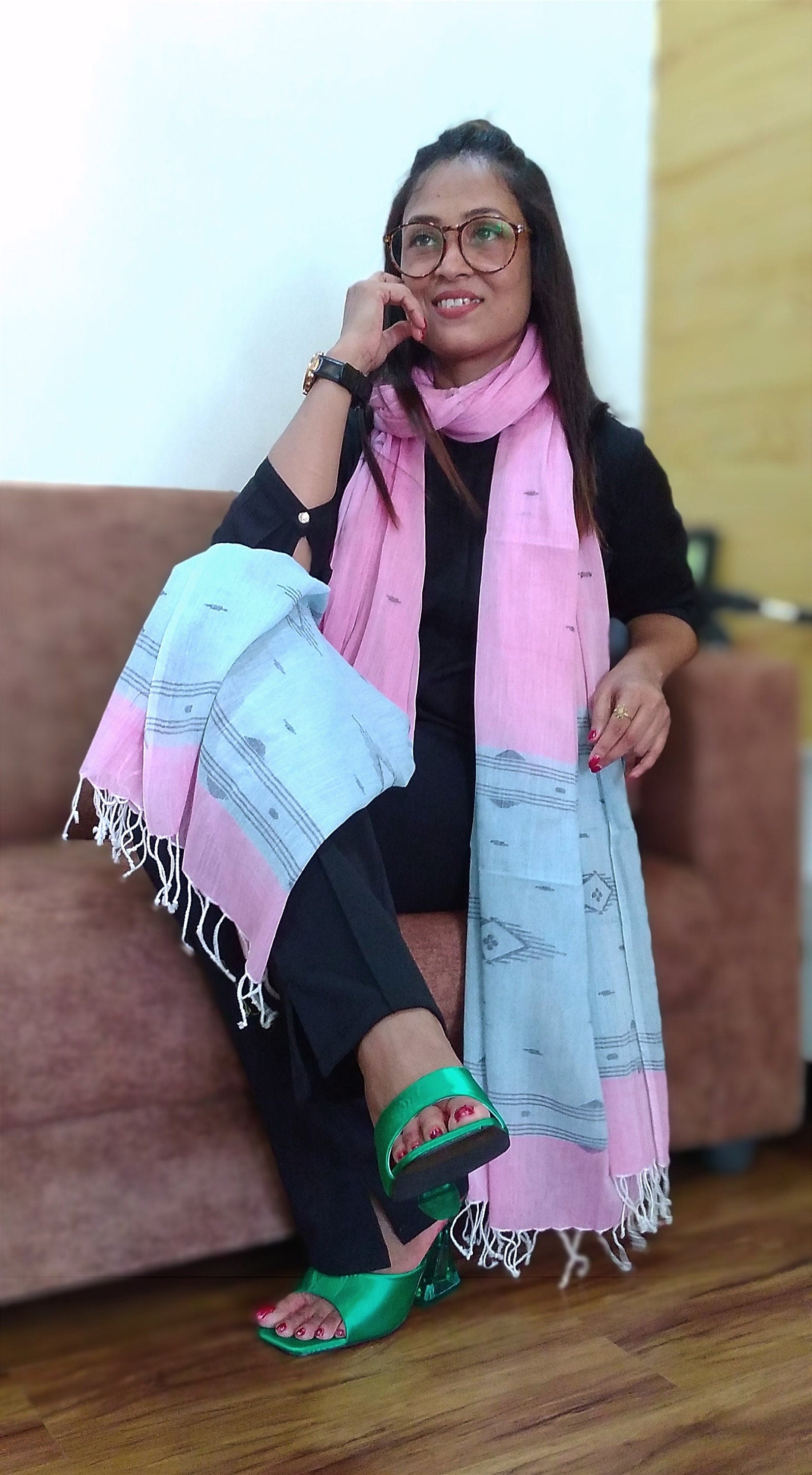 Gulshan Pink & Sky Blue Handwoven Jamdani Designer Stole - Geometric Pattern