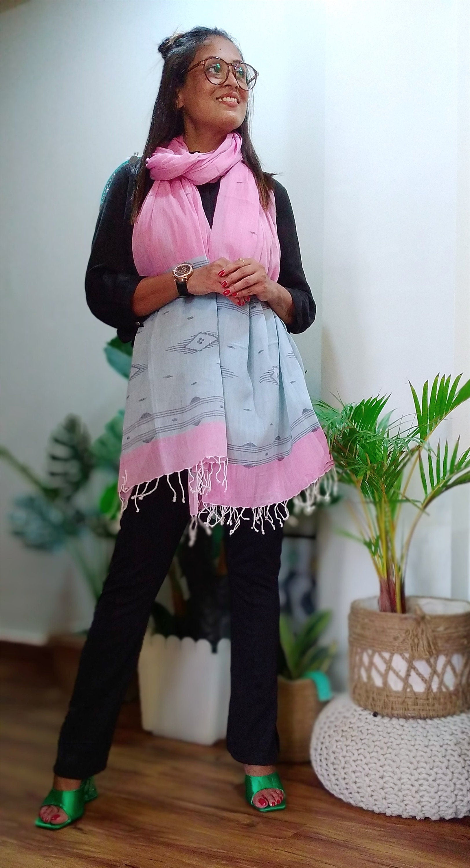 Gulshan Pink & Sky Blue Handwoven Jamdani Designer Stole - Geometric Pattern